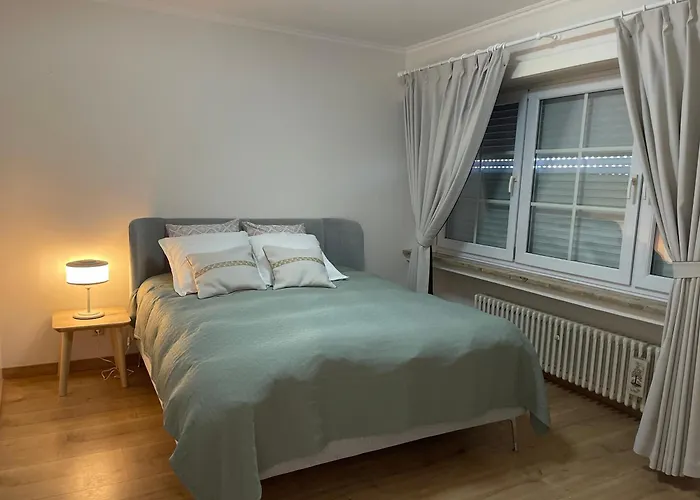 Δωμάτια σε οικογενειακή κατοικία 暖暖屋